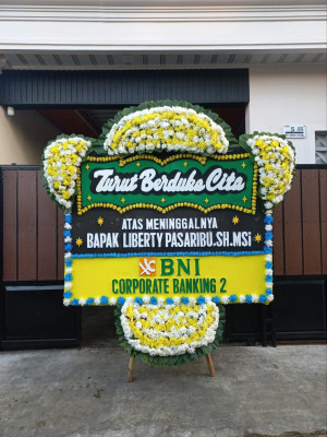 Papan Bunga Duka di Penamping