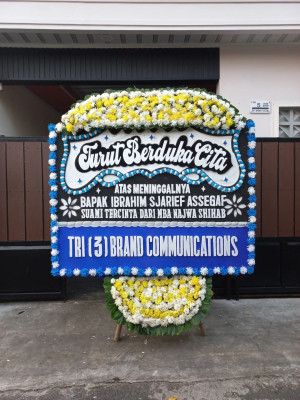 Papan Bunga Duka di Penamping